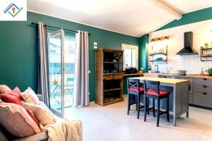 Mansarda Chic con Parcheggio Privato by TuscanyWeGo