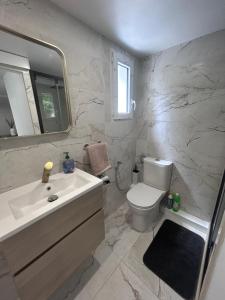 Appartements Charmant studio neuf et meuble : photos des chambres