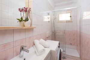 Apartment in Rabac 16819