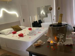 Appartements Pandora Studio Romantique, Baignoire,Clim, Wifi : photos des chambres