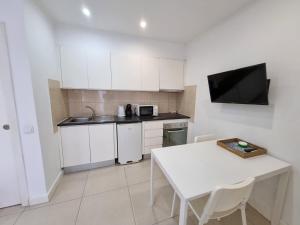 By the Sea Apartments B3