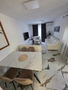 Apartmani Komatina Ðenovići 1