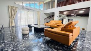 Bungalow Tok Sira Teluk Cempedak 18 Pax With BBQ