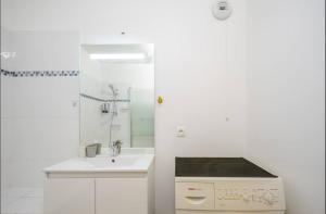 Appartements Escapade exotique -Terrasse Privee-Love&Jacuzzi : photos des chambres
