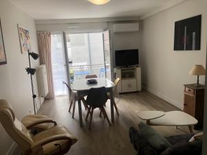 Appartements Appartement T3 58 m2, Le Republique, centre-ville, climatise, balcon : photos des chambres