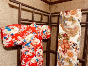 like living in a traditional Japanese house, one group per day