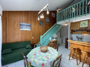 Charmant T2 mezzanine pour 4 pers. avec jardinet, proche du lac à Soustons - FR-1-379-72