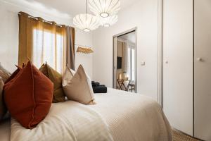 Nice Renting - 35b MASSENA - Chic Cosy Calm Balcony Massena Pedestrian Heart