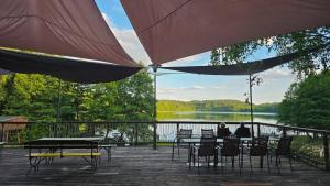 Ośrodek La La Las - domki letniskowe w lesie nad jeziorem