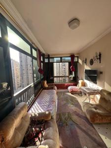 10th Floor Sea View Apartment