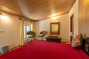 Modern 2BHK near Naini Lake Rustic Retreat