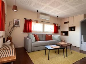 LA MAISON DES BOIS DOCRE - Gîte Appart Design - Clim Pkg Wifi Jardin à 10mn de Dijon