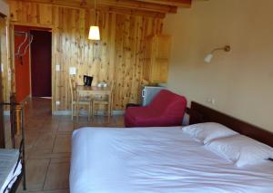 Hotels Les ateliers du mont Bar : photos des chambres
