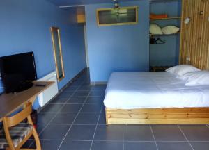 Hotels Les ateliers du mont Bar : photos des chambres