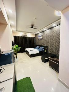 Gaur City center and gaurcity studio apartment