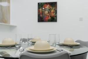 Dubai Marina - 2BHK Luxurious Apartment