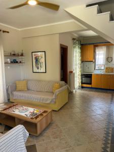 Xenius Zeus Sea View Maisonette in Glarokamvos II