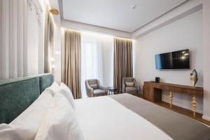 MaeHotel