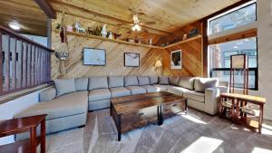 Spacious 2 Bedroom Condo