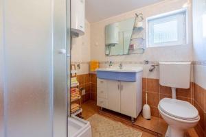 Two-Bedroom Apartment Crikvenica 32