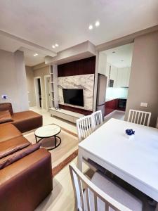 SeaYa Saranda Apartment