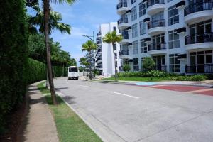 Imanette Salt & Light