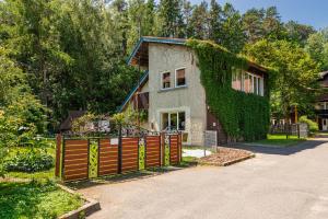 Ievos kalno papėdėje - 3hvězdičkové hotely ve městě Juodkrantė