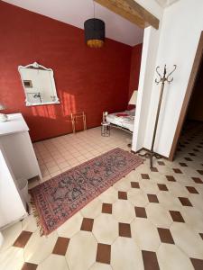 Double Room with Shared Bathroom