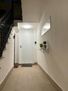 Malta House in the center img27