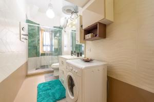 Eternal Residency Roman Escape