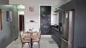 Apartamento p ir caminhando ao Parque Beto Carrer