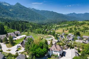 Metropolitana's Zois Apartments 