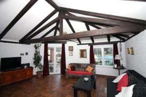 Spacious Tisno seaside apartment 6 guests