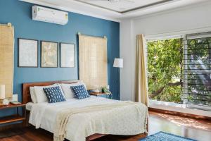 Spacious 3 BHK apartment in Shanti Nagar