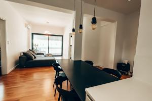4 guests apartment near Glyfada center