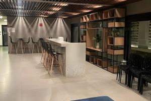 Flat moderno com ampla varanda no bairro Jardins