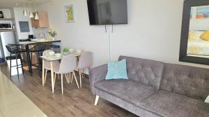 Estudio Espacioso con Vista al Mar