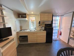 Campings Mobilhome, Carry-Le-Rouet, Bord de mer, Camping Lou Solei, Proche de Marseille Reservation du DIMANCHE au DIMANCHE : Mobile Home