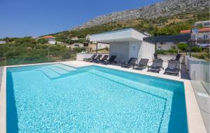 Stunning Apartment In Stanici