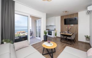 Stunning Apartment In Stanici 