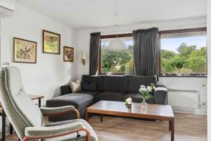 Cozy Cottage Near Beach And Nature