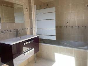 Maisons de vacances Petite Maison au coeur des chateaux : photos des chambres