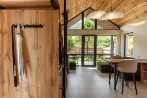 UGRAD family котедж з чаном-джакузі