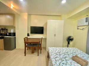 Rhinz Brylle staycation #9 - Strutture non classificate a Manila