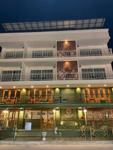 wooden tree nongkhai