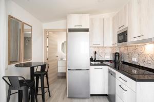 Apartamentos Marina Playa en 1º línea junto al mar