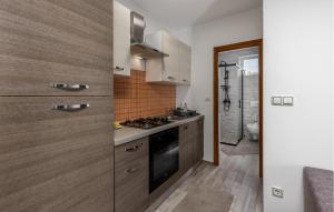 1 Bedroom Stunning Home In Crikvenica 