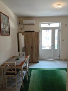 Spital 1 cameră living