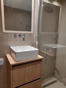 Super céntrico y con espectacular VISTA AL LAGO