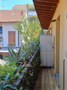 Appartamento con 2 Camere da Letto, Balcone e Terrazza
